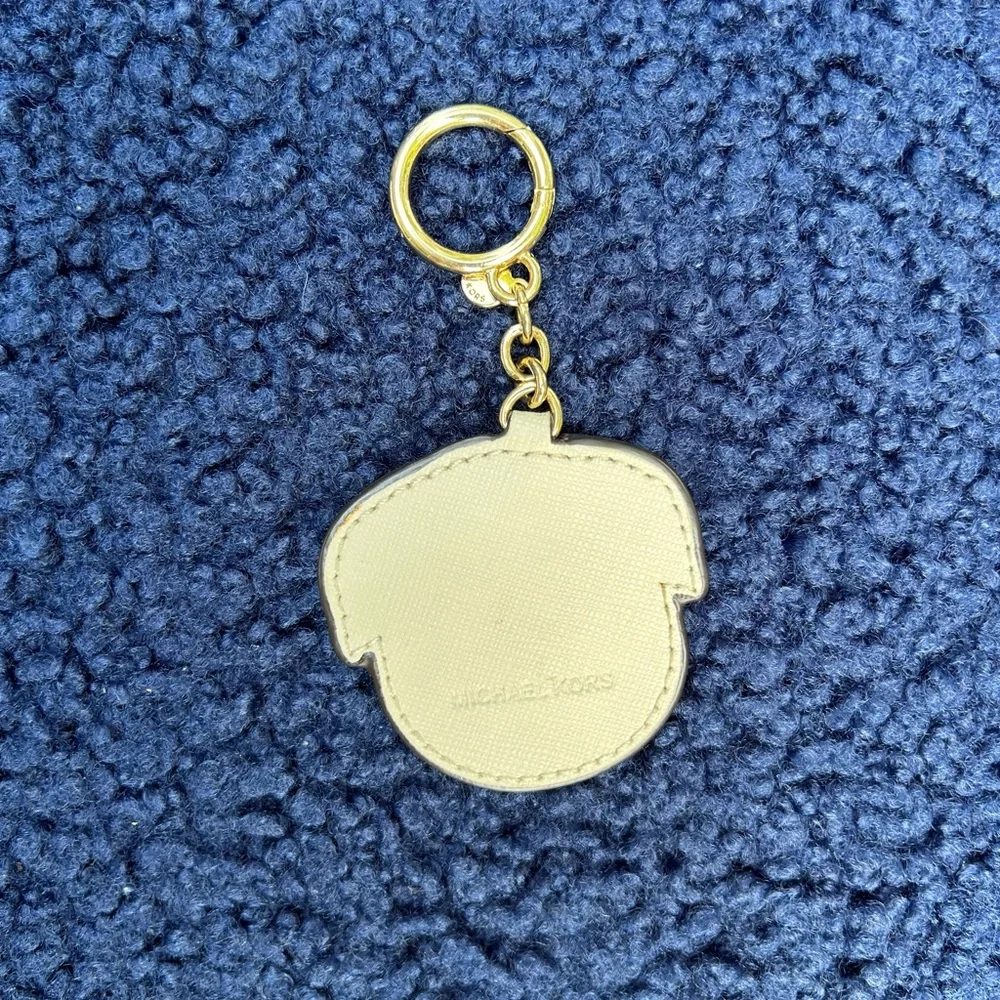 EUC  🐶 Michael Kors leather saffiano bag 🐶 charm - Picture 2 of 3